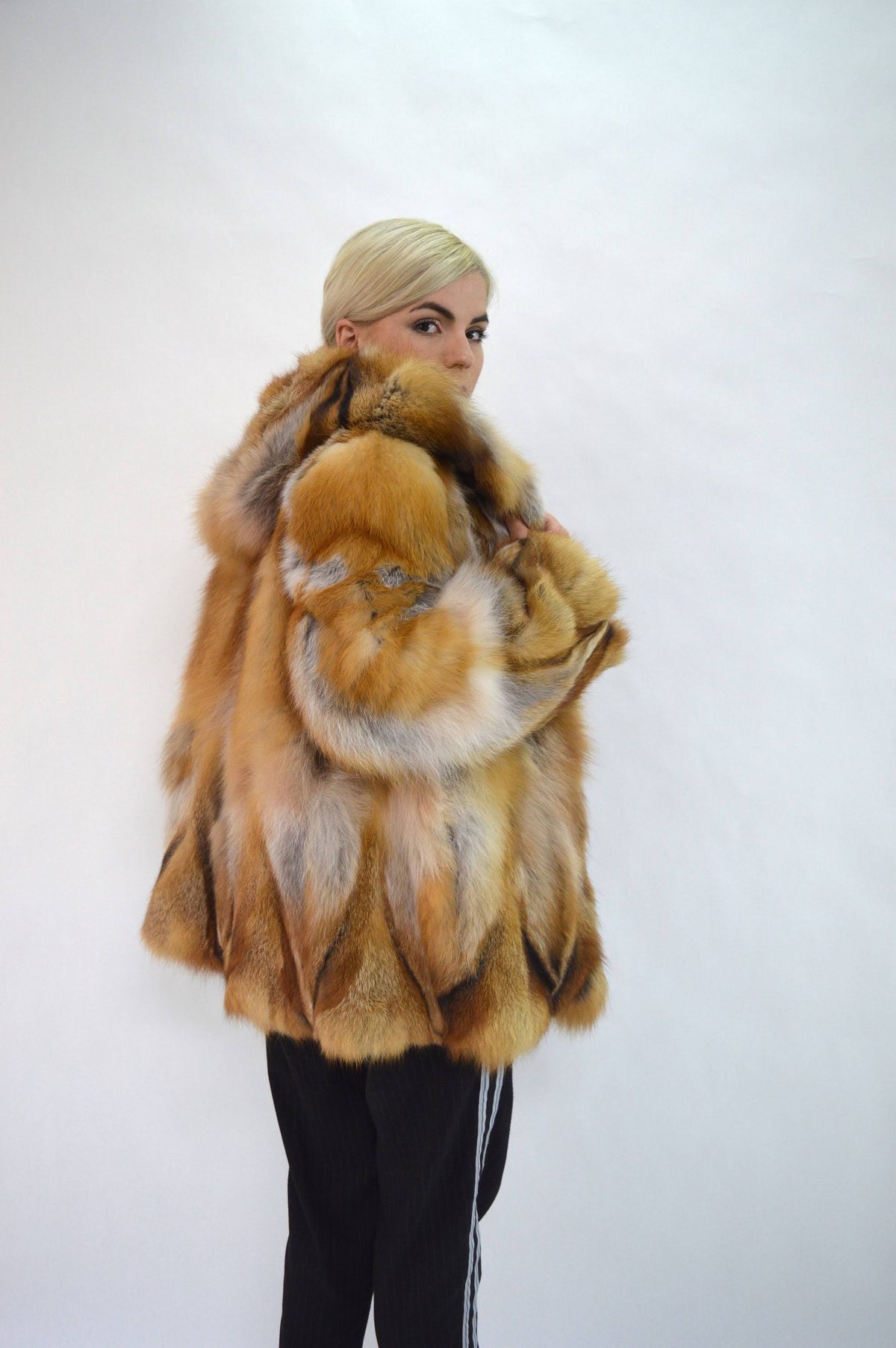 Red Fox Fur Hooded Coat W90674