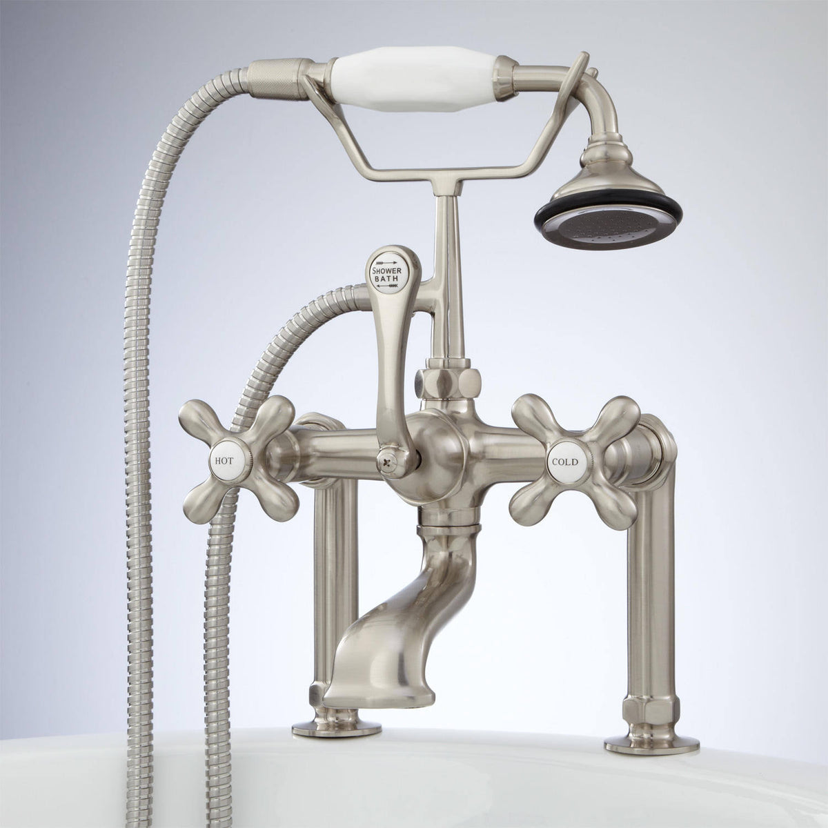Polished Brass Deck Mount Tub Faucet Q81228