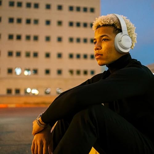Black Wireless Over-Ear Headphones N31258