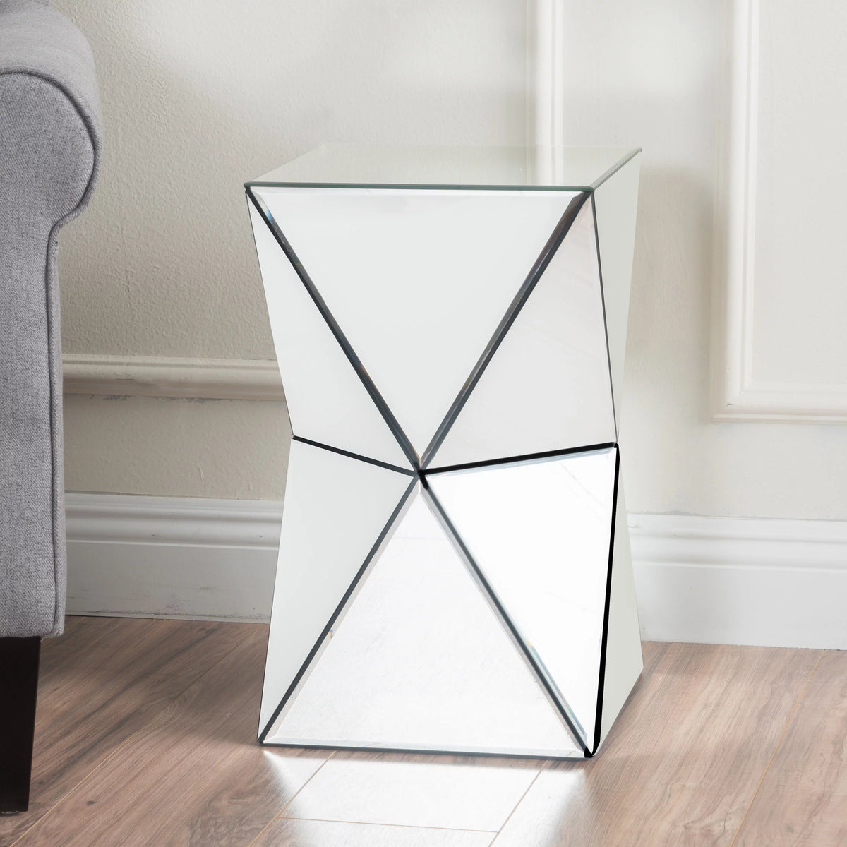 Mirrored Side Table P2132