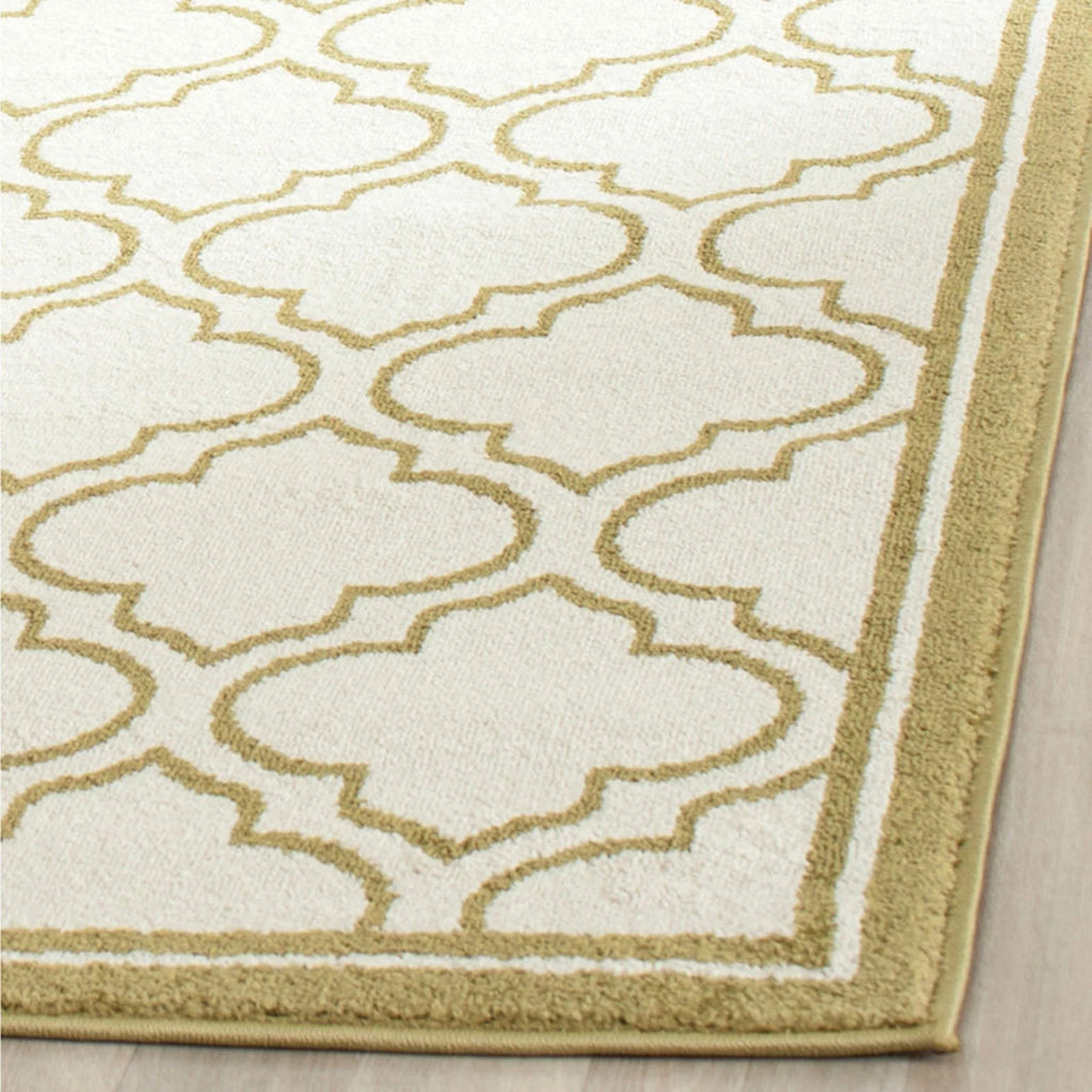 Ivory Light Green Geometric Area Rug 2'6" x 4' O993