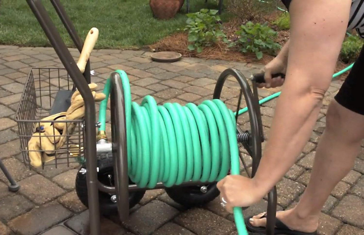 Bronze 4 Wheel Garden Hose Reel Cart R42669